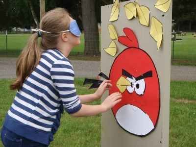 All Angry Birds Crafts  check this for angry bird birthday party ideas. Bird Crafts For Kids, All Angry Birds, Bird Birthday Parties, Angry Birds Party, Bird Party, Bird Birthday, Bird Crafts, Bird Theme, Angry Bird