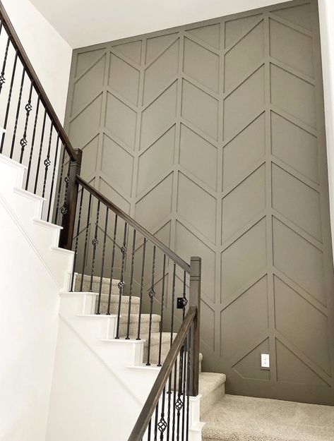 Staircase Wall Decor, Accent Wall Designs, Transitional Decor Living Room, Staircase Wall, Transitional Decor Kitchen, Accent Walls In Living Room, Transitional Living Rooms, Home Inspo, Updating House