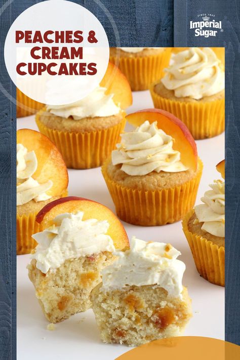 Enjoy the flavors of summer in a cupcake form. These moist and tender Peaches and Cream Cupcakes are packed with fresh peaches and are topped with big swirl of whipped cream frosting that’s also bursting with peach flavor. Cocoa Crispy Treats, Savoury Party Food, Fun Rice Krispie Treats, Peach Cupcakes, Flavored Whipped Cream, Dried Peaches, Mason Jar Cookies, Cream Cupcakes, Whipped Cream Frosting