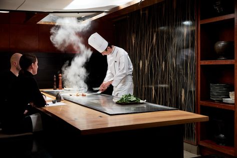 Teppanyaki Restaurants, Chef Grill, Grill Food, Melbourne Food, Culinary Art, Hot Plate, Japanese Restaurant, Culinary Arts, Grilling Recipes