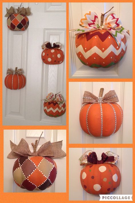 Made pumpkin door display using dollar tree pumpkins                                                                                                                                                     More Dollar Tree Pumpkins, Fall Pumpkin Crafts, Fall Decor Dollar Tree, Dollar Tree Halloween, Door Display, Dollar Tree Fall, Santa Wreath, Pumpkin Door, Dollar Store Christmas