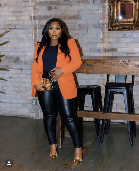 Bar Work Outfit, Casual Day Work Outfit, Fashion For Black Women Over 50, Red Blazer Outfit Winter, Classy Looks For Black Women, Blazer Outfits For Women Plus Size, How To Wear A Blazer Women, Plus Size Brunch Outfit Black Woman, Cheetah Blazer Outfit