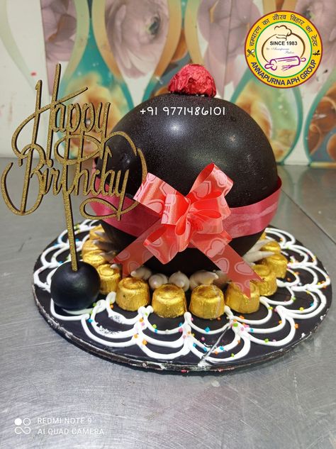 #annapurnacakes #annapurnamotihari Hammer Cake, 3d Cake Design, Cakes 2023, Eggless Cakes, Pinata Cake, Shaped Cake, Eggless Cake, Small Rangoli Design, 3d Cake