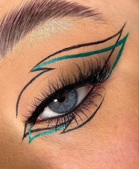 Eye Makeup Images, Eyeliner Designs, Makeup Drawing, Cute Eye Makeup, Graphic Makeup, Rave Makeup, Swag Makeup, Eye Makeup Pictures, Green Makeup