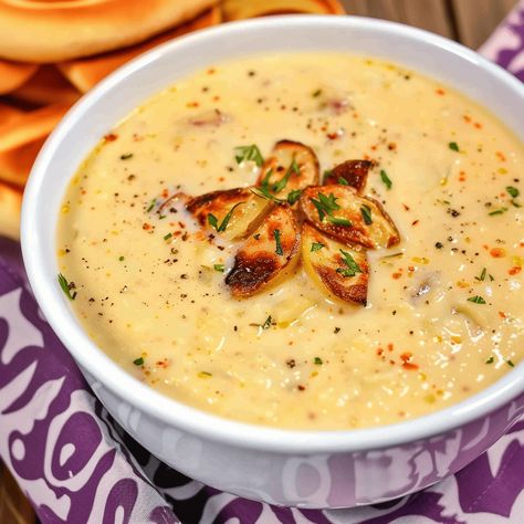 Cajun Creamy Potato Soup Cajun Potato Soup, Lime Salmon Recipes, Soups To Make, Roast Beef And Cheddar, Creamy Potato Soup Recipe, Cajun Potatoes, Best Potato Soup, Potato Fritters, Comforting Soup