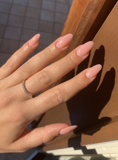 Pale Pink Almond Nails, Plain Acrylic Nails, Peach Acrylic Nails, Almond Nails Pink, Classy Almond Nails, Blush Pink Nails, Peach Nails, Plain Nails, Pink Gel Nails