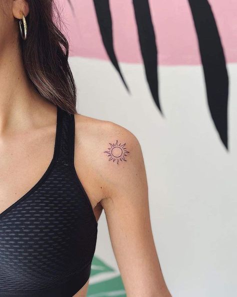 Minimal Tattoo Shoulder Woman, Sun Collar Bone Tattoo, Sun Tattoo Shoulder For Women, Sun And Moon Tattoo Shoulder, Sun Cloud Tattoo, Sun Shoulder Tattoos For Women, Sun Tattoo On Shoulder, Shoulder Sun Tattoo, Sun With Face Tattoo