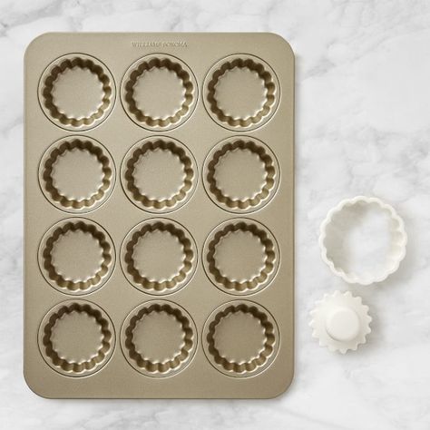 Williams Sonoma Goldtouch Nonstick Mini Tart Baking Set Catering Hacks, Petit Fours Recipe Easy, Vegan Pecan Pie, Tart Crust, Pie Mold, Pie Decoration, Vegan Pecan, Mini Tart Pans, Tarts Crust