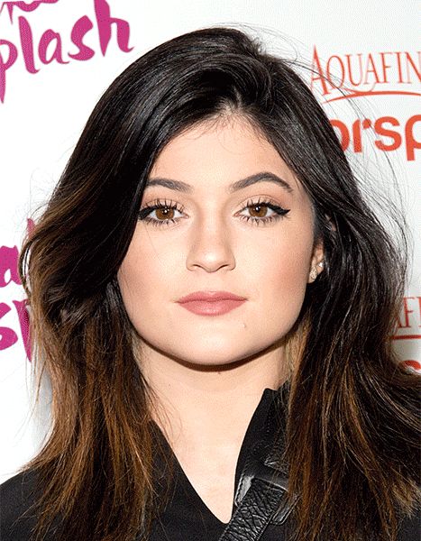 Kylie Jenner over the years gif Kylie Jenner Interview, Kelly Jenner, Kylie Jenner Lip, Kylie Jenner Icons, Interview Video, Kylie Jenner Hair, Straightening Natural Hair, Kylie Jenner Lips, Kylie Jenner Outfits