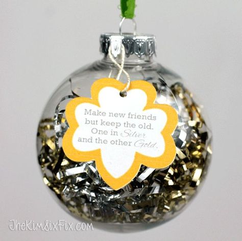 girl scout themed make new friends ornaments, christmas decorations, crafts, seasonal holiday decor Scout Ornaments, Friends Ornaments, Girl Scout Daisy Activities, Girl Scout Meeting Ideas, Girl Scout Gifts, Girl Scouts Cadettes, Brownie Scouts, Friend Christmas Ornaments, Girl Scout Daisy