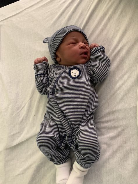 New born baby 2 day old baby October baby October very own ovo baby boy black boy magic swaggy baby boy first born Newborn Black Babies, Newborn Baby Boy Gifts, Baby Boy Quotes, Black Baby Boys, Baby Boy Swag, Cute Mixed Babies, Baby Boy Pictures, Cute Black Babies