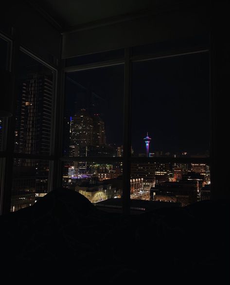 Enterpuner Aesthetic, Apartment Night Aesthetic, Night Apartment Aesthetic, Wallpaper Aesthetic Nyc, Room With City View At Night, New York Aesthetic Apartments Night, Room At Night, Nyc Apartment Aesthetic Night Rain, New York Apartment View Night Rain