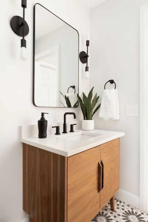 Modern Half Bathroom, Modern Mid Century Bathroom, Calm Bathroom, Mid Century Bathroom Remodel, Modern Half Bath, Bathroom Vibes, Midcentury Modern Bathroom, Mid Century Modern Vanity, Black Fixtures