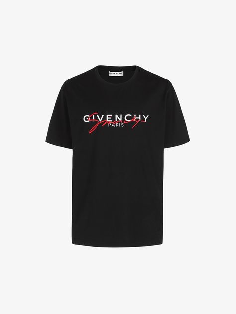 Givenchy Sweater, Givenchy Tshirt, Streetwear Accessories, Tshirt Design Men, Givenchy Paris, Clothes Closet, Urban Wear, Jacket Design, T-shirt Polos