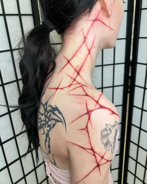 Hope Tatoos Ideas, Scarification Tattoos, Scar Ideas, Tattoo Scar, Blood Tattoo, Red Ink Tattoo, Shadow Tattoo, Jagua Henna, 16 Tattoo