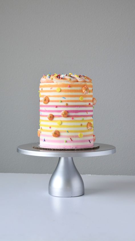 How To Make A Striped Cake, Stripe Cake Design, Striped Cake Ideas, Buttercream Brushstroke Cake, Buttercream Stripes On Cake, Fondant Stripes On Cake, Striped Wedding Cake, Strawberry Lemon Cake, Tall Cake