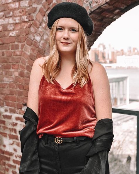 NYC street style | Fashion blogger outfits | Brooklyn lifestyle blogger | The Freckled Life | @thefreckledlife #minimaliststyle Velvet Tank Top Outfit, Brooklyn Lifestyle, Winter Street Styles, Camisole Outfit, Beret Outfit, Trendy Party Decor, Tank Top Outfit, Winter Nyc, Trendy Party Outfits