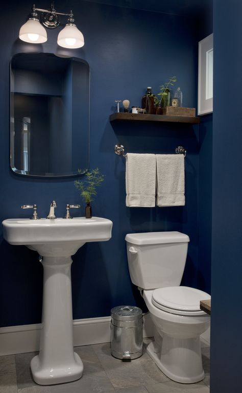 Deep Blue Bathroom Walls, Deep Blue Bathroom Ideas, Small Navy Blue Bathroom, Dark Blue Half Bathroom, Dark Blue Toilet, Blue Half Bath, Dark Blue And White Bathroom, Royal Blue Bathroom Ideas, Royal Blue Bathroom Decor