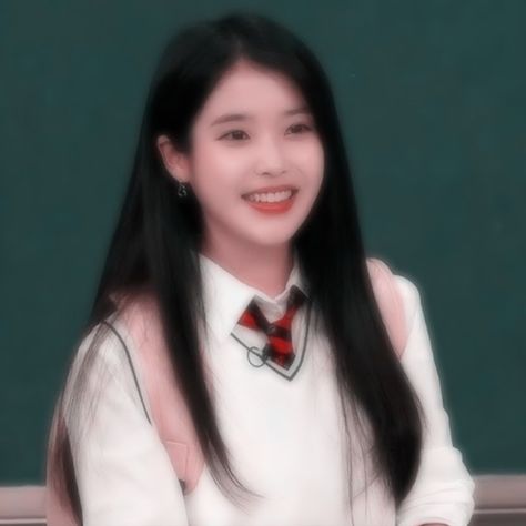 Iu Fancam, Iu Cute, Idol Aesthetic, Iu Hair, Lee Jieun, Korean Star, Kpop Idol, Soft Pink, Photo Editing