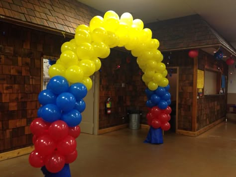 Filipino Decorations, Colombian Decor, Colombia Flag, Decoration Balloon, Team Party, Balloon Arch, School Projects, Tri Color, Party Time