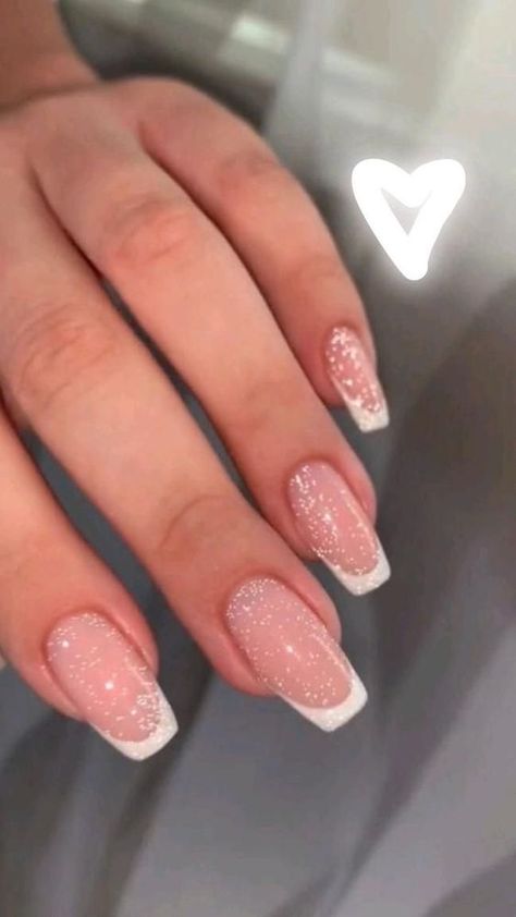 Simple White Nail Inspo Short, White Nail Inspo Short, White Nail Inspo, Short Stiletto Nails, Daily Nail Art, Stiletto Nails Short, Short Stiletto, Internet Fame, Daily Nail