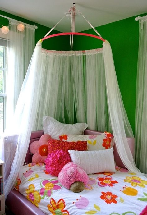 Hula Hoop Canopy, Decoration Bedroom Ideas, Hoop Canopy, Elsa Room, Bedroom Ideas Apartment, Country Chic Bedroom, Decorating A Bedroom, Canopy Bed Diy, Girls Bedroom Makeover