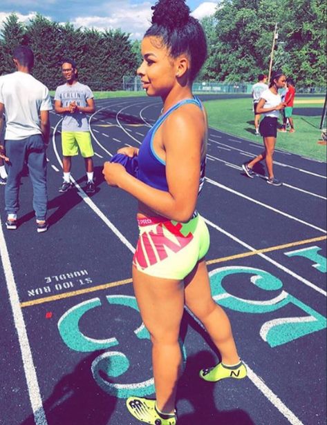 Track Uniforms, Chrisean Rock, Strong Women Fitness, Track And Field Sports, Running Motivation Quotes, Nike Football Boots, Track Meet, Track And Field Athlete, Track Workout