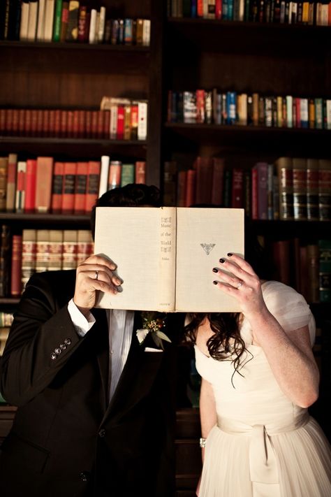 Library Photo Shoot, Book Themed Wedding, Literary Wedding, Wedding Bridesmaids Dresses Blue, Library Wedding, Wedding Nails For Bride, Wedding Photo Inspiration, Wedding Pics, Wedding Poses