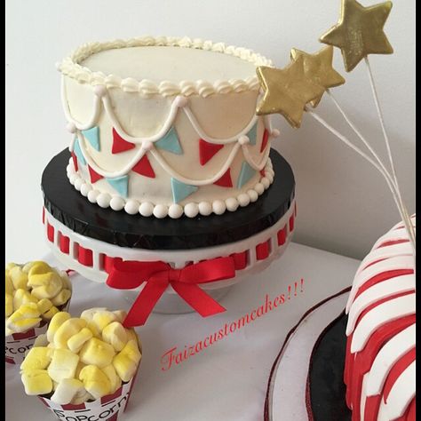 Carnival smash cake! Carnival Smash Cake, Circus Birthday Cake, Circus Theme Cakes, Cake Themes, Carnival Baby Showers, Vintage Circus Party, Circus Cake, Single Layer Cakes, Carnival Themed Party