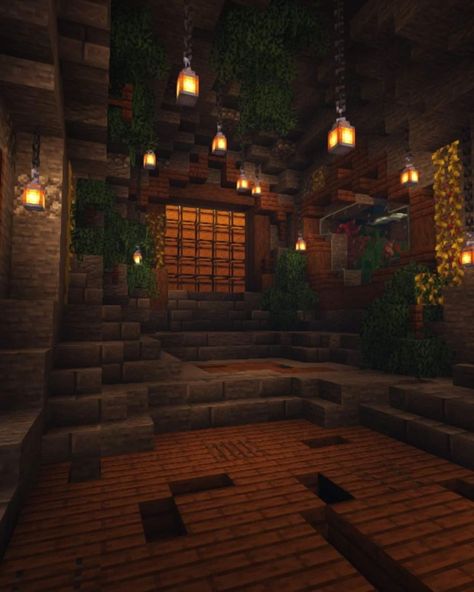 Underground Cave Base Minecraft, Minecraft Under Ground Base, Minecraft Cool House Ideas, Minecraft Deepslate Cave Base, Minecraft Cave Base Ideas Interior, Minecraft Base Decoration, Secret Underground Base Minecraft, Minecraft Underground Base Layout, Ravine Base Minecraft