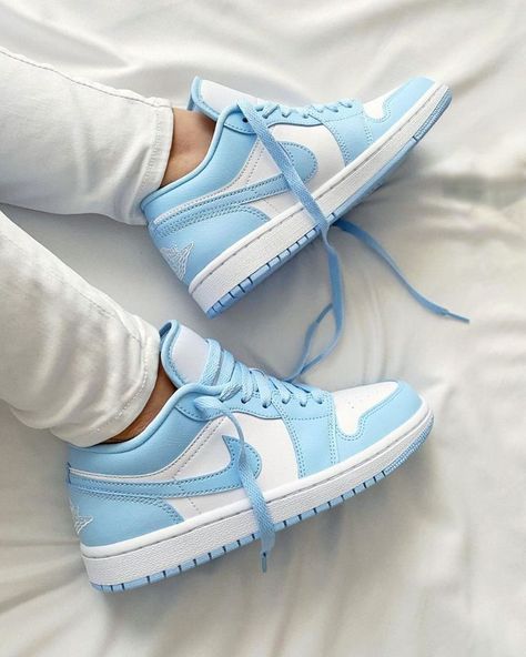 Air Jordan 1 Low Ice Blue, Jordan 1 Ice Blue, Blue Jordan 1 Low, Jordan 1 Low Ice Blue, Ideas For Small Apartments, Cute Jordans, Gucci Horsebit Loafers, Shoe Storage Ideas, Nike Shoes Women Fashion