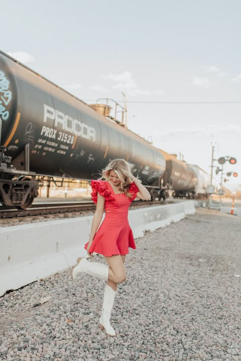 Red Dress Cowgirl Boots, Barbie Senior Pictures, Teacher Senior Pictures, Lone Photo, 15 Photoshoot, Cowgirl Senior Pictures, Senior Pic Inspo, Senior Board, Xmas Pics