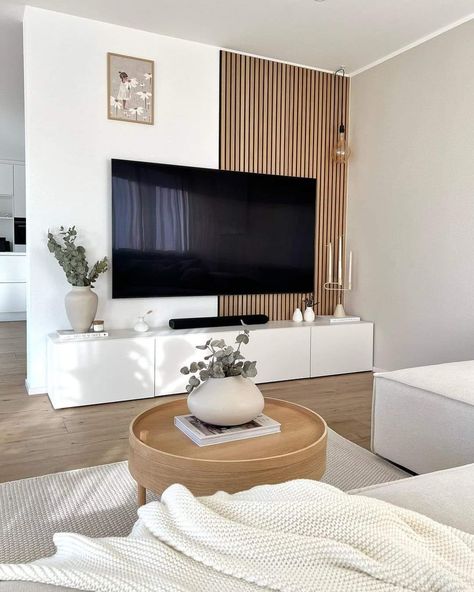 Slat Paneling, Apartment Living Room Design, Accent Walls In Living Room, Small Living Room Decor, Home Design Living Room, Decor Home Living Room, Living Room Decor Apartment, Living Room Inspo, New Living Room