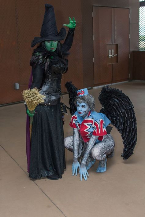 Wicked Witch and Flying Monkey at Dallas Fan Days 2013 Diy Oz Costume, Flying Monkey Costume Wizard Of Oz, Witch From Wizard Of Oz Costume, Wizard Of Oz Monkey Costume Diy, Wizard Of Oz Witch Costume Diy, Wizard Of Oz Flying Monkeys Costume, Flying Monkeys Wizard Of Oz Costumes, Wizard Of Oz Wicked Witch Costume, Wizard Of Oz Monkey Costume