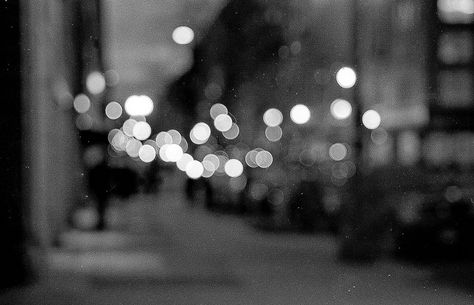 City Lights Photography, Facebook Cover Photos Vintage, Lights Photography, Photography Essentials, Fb Cover Photos, Black And White City, Photography Black And White, White City, Black And White Film