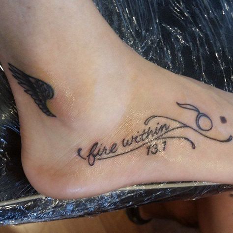 49 Tattoos That Show a Serious Commitment to Fitness Half Marathon Tattoo, Running Tattoos, Marathon Tattoo, Runner Tattoo, Quote Tattoos Placement, Running Tattoo, Favorite Tattoos, Tattoo Shows, Fitness Fun