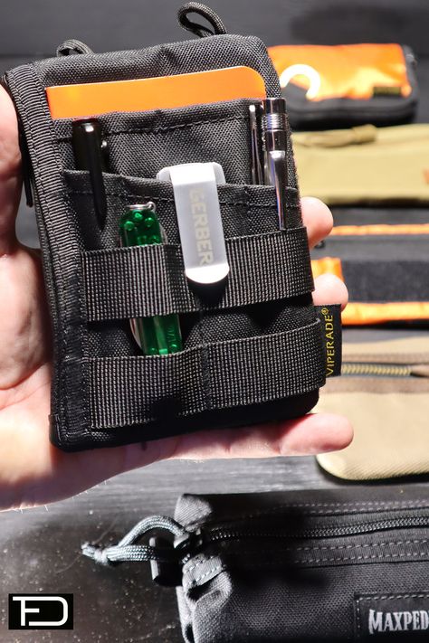 Get Your EDC Gear organized with a pouch! Viperade does a really nice job creating affordable gear. Click my link to check the price on Amazon!!! Edc Pouch, Edc Carry, Tool Pouches, Gear Organizer, Pocket Organizer, Men Classic, Edc Gear, Everyday Carry, Pocket Pouch