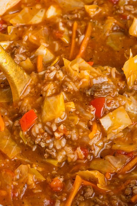 Cabbage Soup Slow Cooker, Slow Cooker Hamburger Soup, Cabbage Slow Cooker, Slow Cooker Cabbage, Slow Cooker Cabbage Rolls, Magical Slow Cooker, Beef Tomato, Slow Cooker Corned Beef, Cabbage Roll Soup