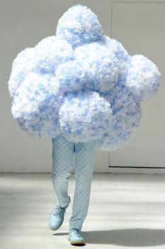 The pants are nice... Fashion Avangard, Cloud Costume, Walter Van Beirendonck, Weird Fashion, Pop Design, Cat Walk, Soft Sculpture, Abba, Headdress