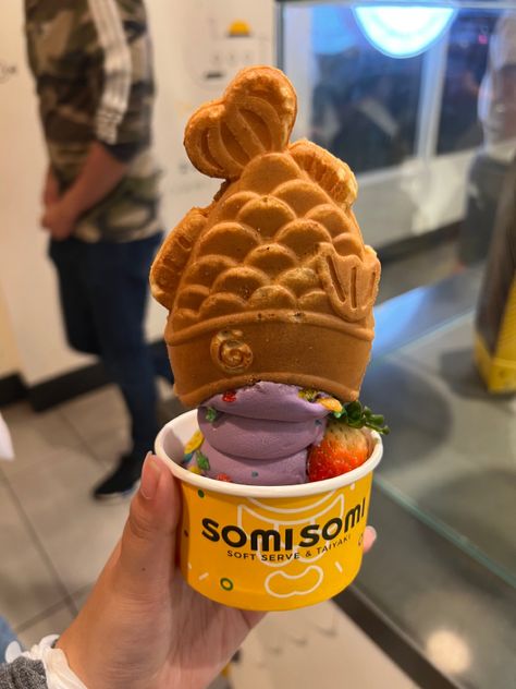 Fruity Pebbles Dessert, Ube Ice Cream, Asian Fusion, Fruity Pebbles, Photography Food, Art Food, Soft Serve, Food Design, Food Food