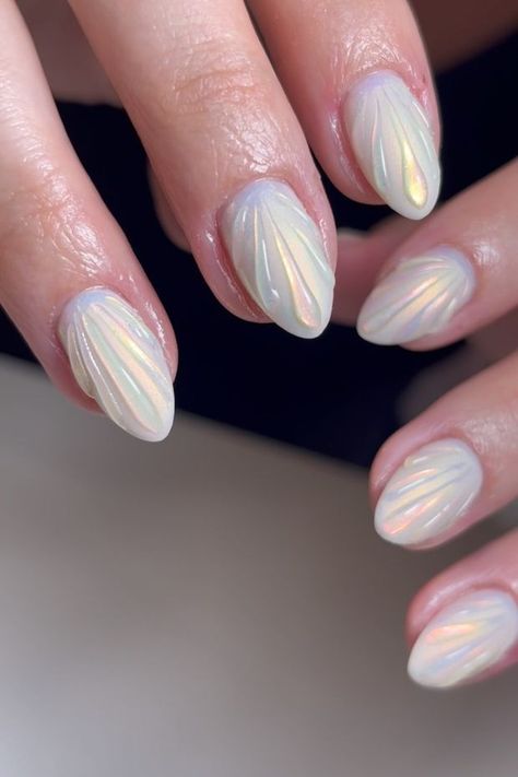 Spring Nails Ideas 2024, Nails For Thailand, Water Nails Design, Beachy Nail Designs, Vacay Nails, Beach Themed Nails, Seashell Nails, Florida Nails, Wave Nails