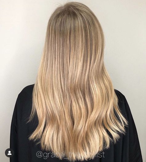 Blonde Root Shadow, Blonde With Shadow Root, Blonde Dark Roots, Golden Blonde Balayage, Light Balayage, Blonde Bayalage, Bayalage Blonde, Ombre Braids, Blonde Babylights