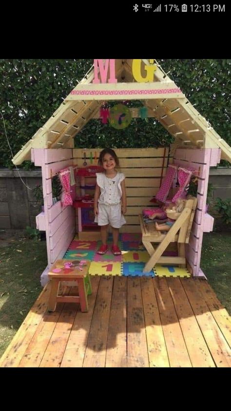 Pallet Playhouse, Kids Backyard Playground, Backyard Kids Play Area, Outdoor Play Areas, Play Tents, Kids Play Tent, Kids Outdoor Play, Playground Design, Pallet Garden