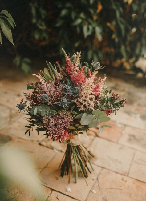 Cheap Wedding Table Centerpieces, Burgundy Wedding Centerpieces, Boho Wedding Centerpieces, Earthy Wedding, Bridal Bouquet Fall, Silk Wedding Bouquets, Rustic Wedding Bouquet, Boda Wedding, Fall Wedding Bouquets