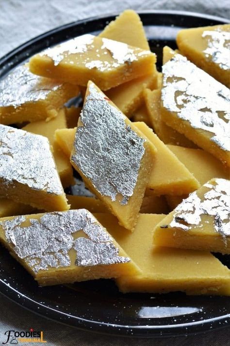 Make this Easy Badam Burfi with Almond flour under 30 mins. This Almond Burfi is a quick fix for your sweet cravings and also can be a healthy alternative to candies for kids, they love these Badam katlis as as adults. #badamburfiwithalmondflour #easybadamburfi #almondburfi #almondkatli #badamkatli #badambarfi #almondburfiwithalmondflour #foodiesterminal Badam Katli, Pakistani Desserts, Indian Mithai, Easy Indian Dessert Recipes, Almond Fudge, Easy Indian Dessert, Almond Meal Cookies, Chinese Cooking Recipes, Almond Meal