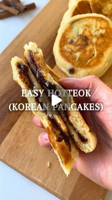 Katja & Youssef 🇩🇪🇲🇦 on Instagram: "Recipe below👇 EASY HOTTEOK 🥞🇰🇷 

Save this reel to make it later 🫶

Hotteok may be our new snack obsession 🤭 they’re crispy on the outside, fluffy on the inside and filled with sweet goodness of brown sugar and cinnamon! 

Have you ever heard of Hotteok? 😋

Here’s what you’ll need for 4 pieces:
👉 120g flour
👉 30g glutinous rice flour
👉 1 tbsp sugar
👉 pinch of salt
👉 2 tsp baking powder
👉 100ml milk (or plant alternative)
👉 for the filling: 2 tsp brown sugar and 1 tsp cinnamon 

FULL RECIPE and instructions on kayoukitchen.com 🧡

FOLLOW @kayoukitchen for simple and delicious recipes EVERY WEEK 😋

Enjoyyy,
Katja & Youssef 🥰

#hotteok #koreanpancake #pancakes #korean #koreanrecipe #recipe #easyrecipe #breakfast #brunch" Hotteok Recipe, Korean Pancake, Glutinous Rice Flour, Glutinous Rice, Easy Delicious Recipes, Hearty Soups, Rice Flour, Pinch Of Salt, Korean Food