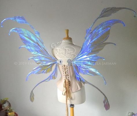 Fairy Themed Wedding, Fairy Photography, Costume Wedding, Fairy Cosplay, Wedding Halloween, The Dark Crystal, Wings Design, Fantasias Halloween, Fairy Costume