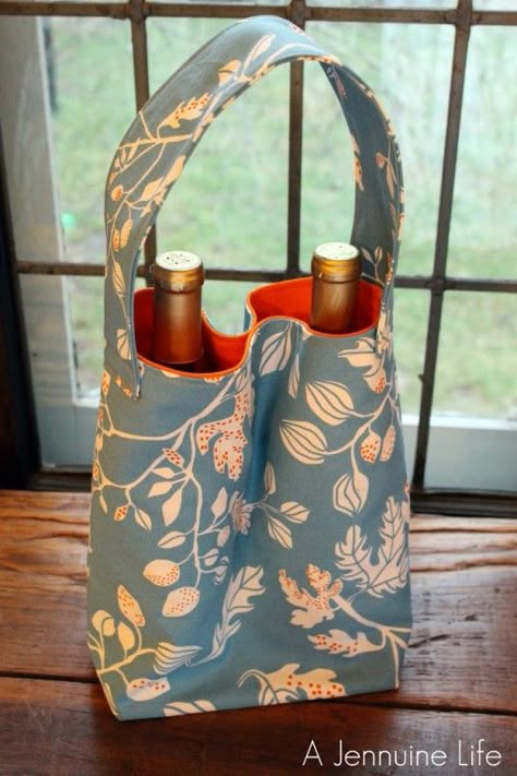 Wine Bag Pattern, Wine Purse, Wine Bottle Carrier, Wine Bottle Covers, Wine Bottle Bag, Wine Tote Bag, Bottle Carrier, Wine Tote, Patchwork Quilting