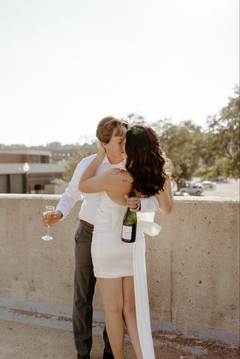 Engagement session on the rooftop with champagne Elopement Photography Champagne, Engagement Photoshoot Champagne, Champagne Couple Photoshoot, Champagne Spray Engagement Photo, Champagne Pop Engagement Photos, Engagement Photos Rooftop, Champagne Engagement Photos, Engagement Photos With Champagne, Champagne Engagement Pictures