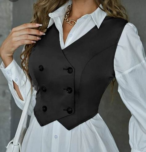 Waist Coat Fashion, Double Breasted Vest Outfits For Women, Vest For Women Suit, Waist Coat For Women Outfits, Corset Vest Outfits For Women, Waistcoat Woman Outfit Casual, Vest Blazer Outfit, Waistcoat Woman Outfit, Waist Coat Outfit Women